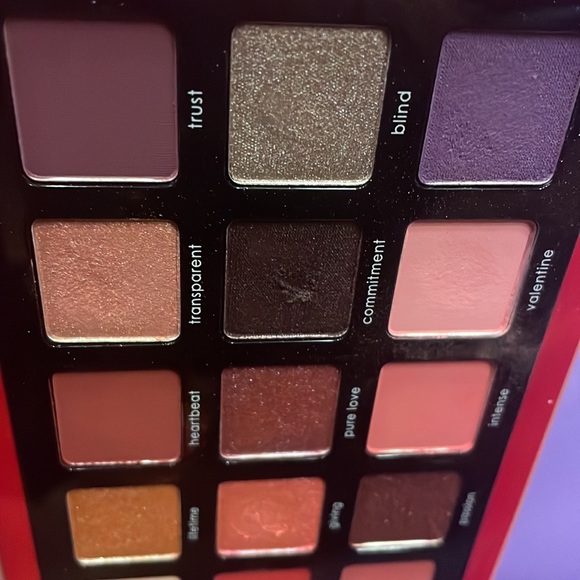 NATASHA DENONA love palette eyeshadow midi size - Picture 5 of 5